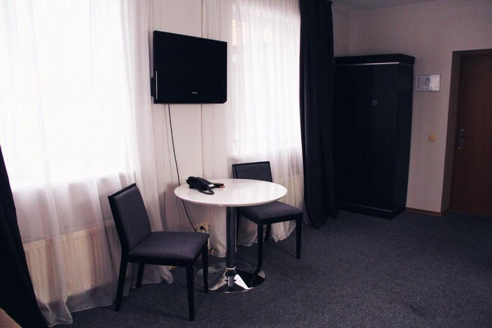 Hotel Felicia Рига Экстерьер фото